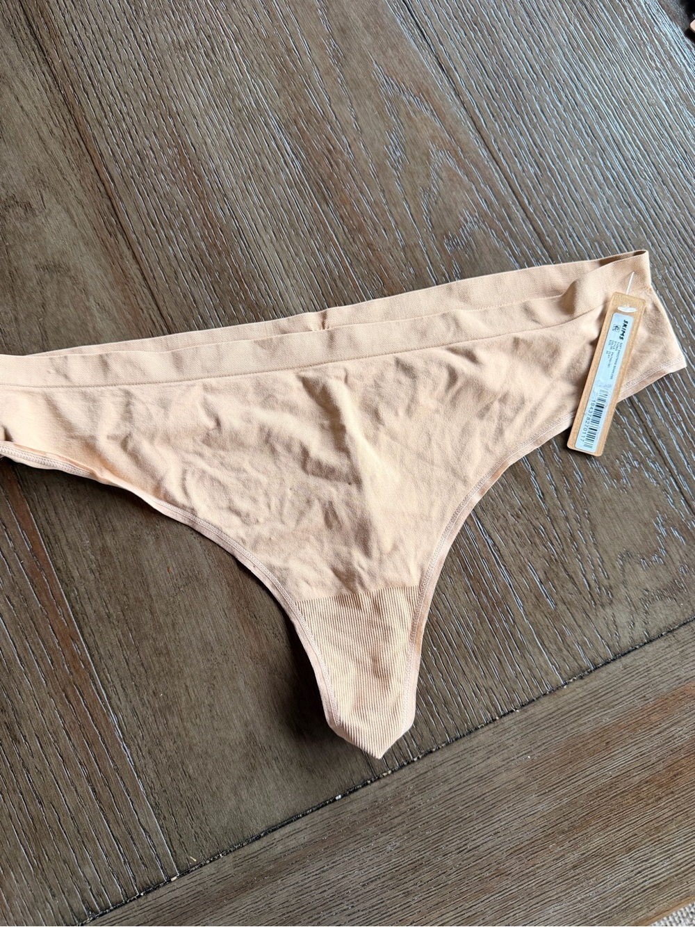 SKIMS Seamless Panty in Nude